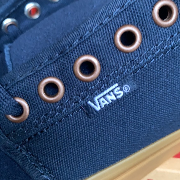 VANS CHUKKA LOW DRESS BLUES/GUM WMNS - Picture 11 of 15
